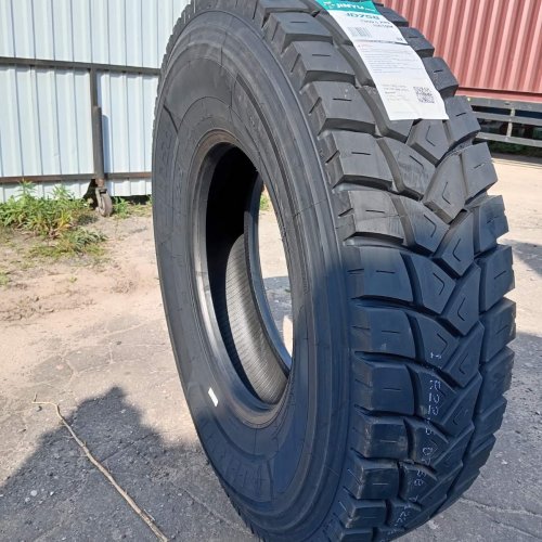 Грузовые шины 13R22.5 JD758 156/150K 20PR JINYU, Вьетнам
